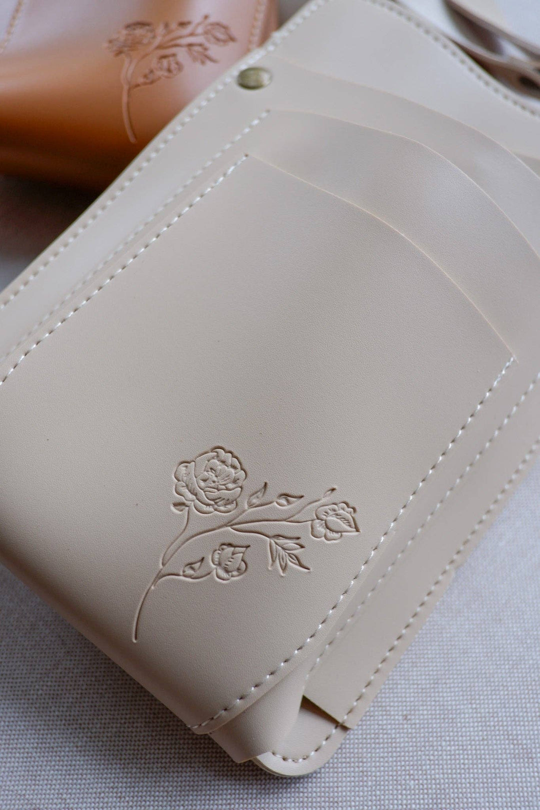 Verktøyveske til hagen – Vegansk skinn