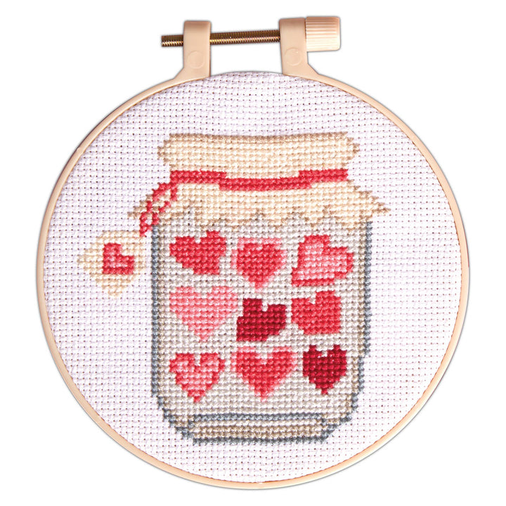 Broderisett – Korssting Hjerter i glass