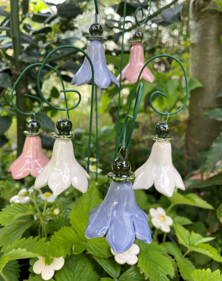 Håndlaget Klokkeblomst – Keramisk Blomst