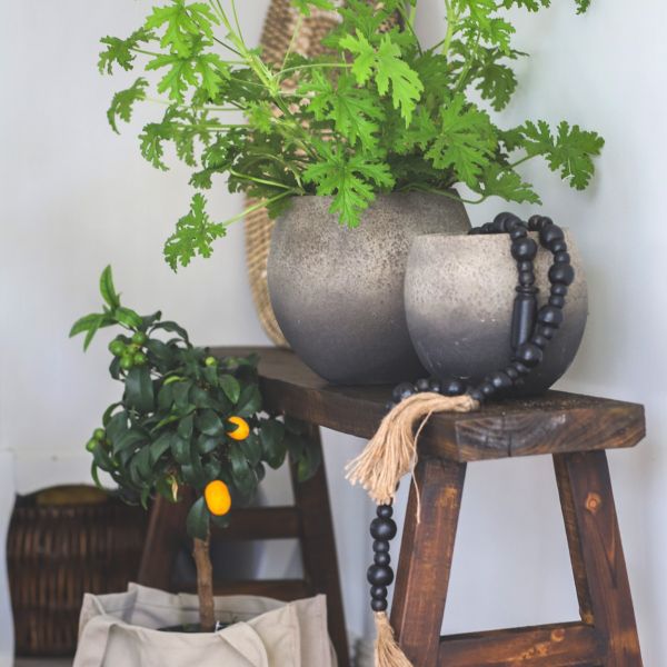 Benk / sidebord i tre