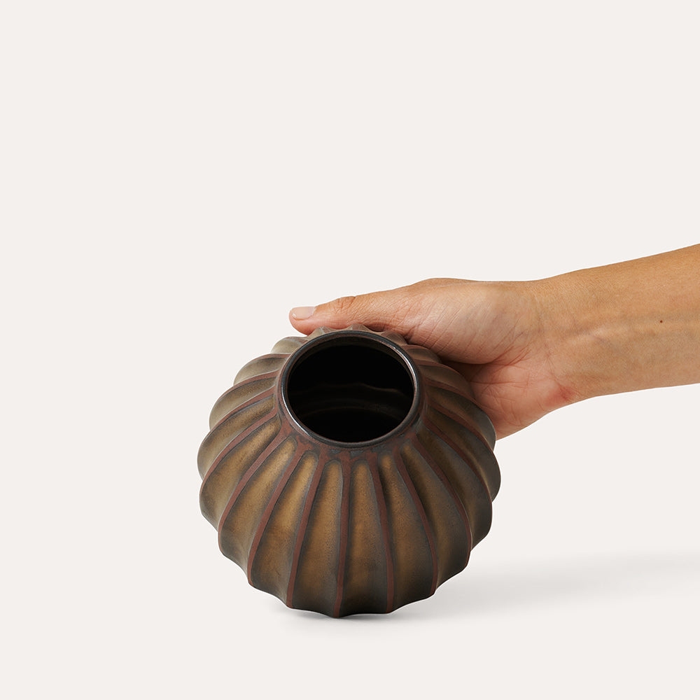 Sthål Salon Vase – Bronze (8 cm)