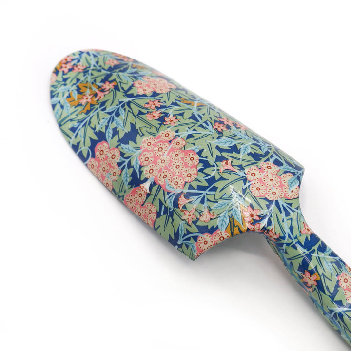 Hagesett – Greip & Spade (William Morris Jasmine)