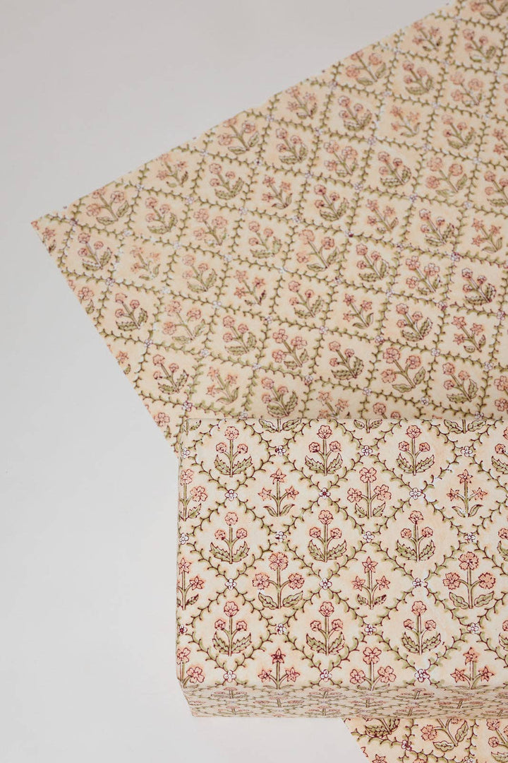 Håndtrykket gavepapir – Floral Lattice Terracotta