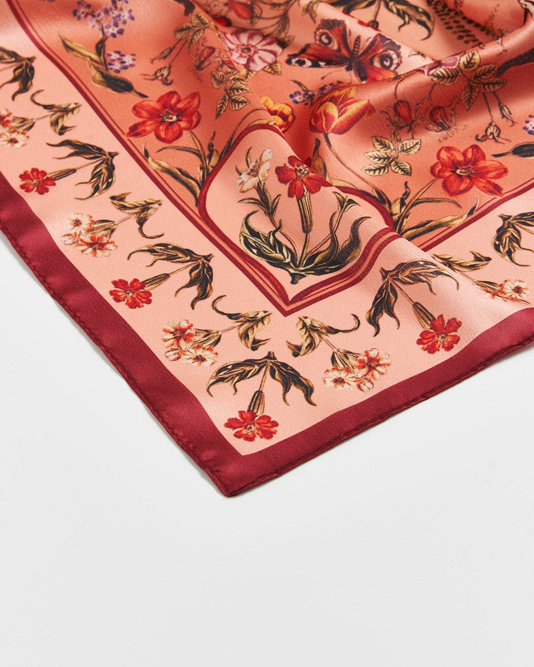 Folksy Fox Tales skjerf – ferskenfarget kvadrat