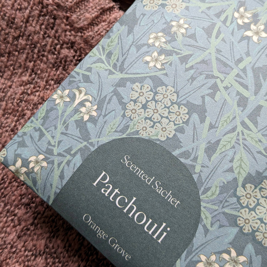 Duftposer – William Morris «Patchouli»