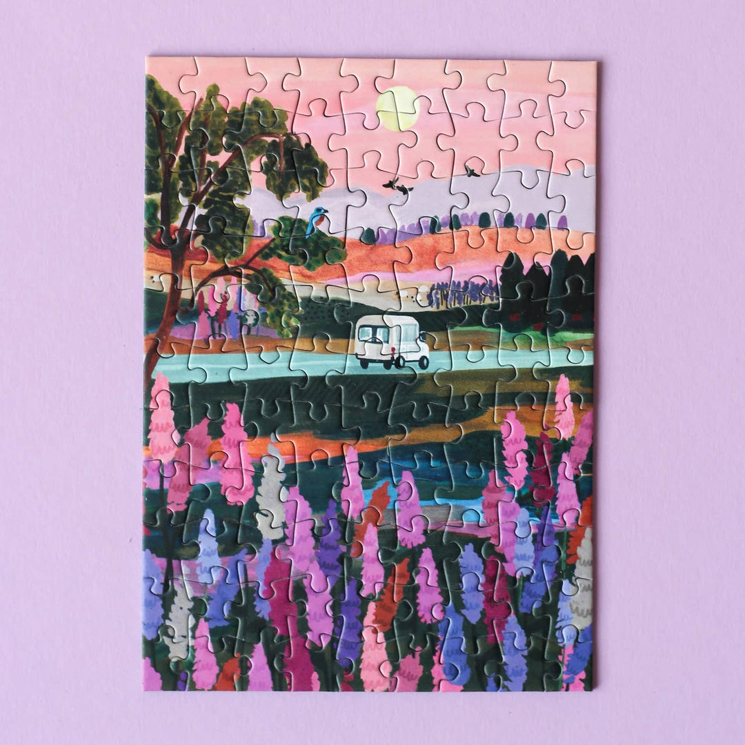 Minipuslespill Van Life – Illustrert av Rhi James (99 brikker)