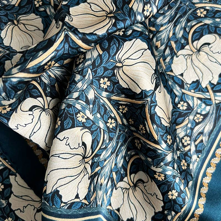 Silkeskjerf - Morris Pimpernell Blue - 90 x 90 cm