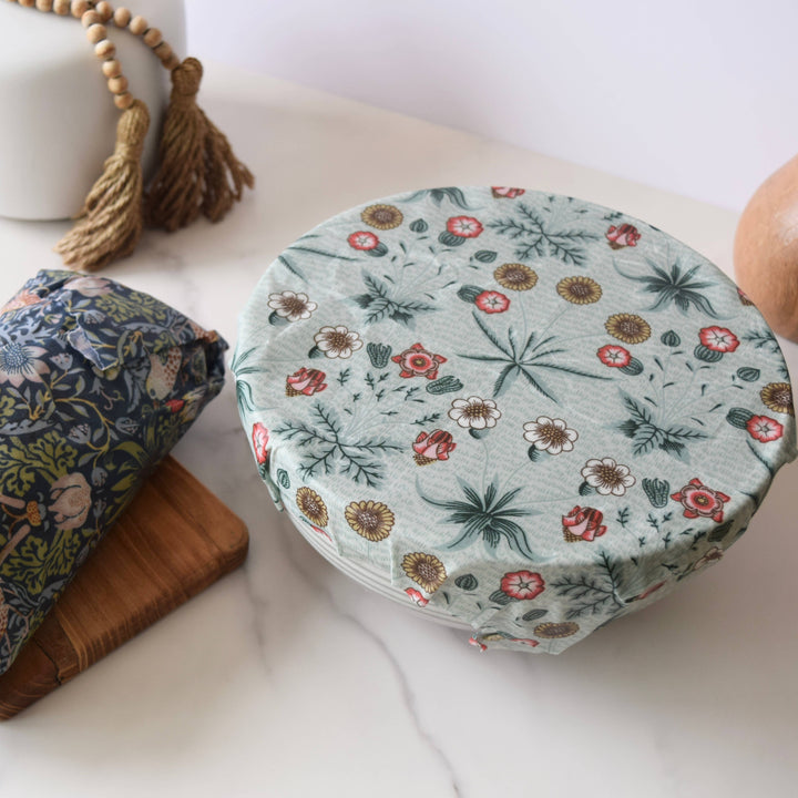William Morris bivokspapir – Strawberry Thief