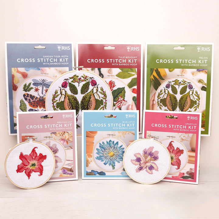 Broderisett fra RHS - Garden Tiger Moth