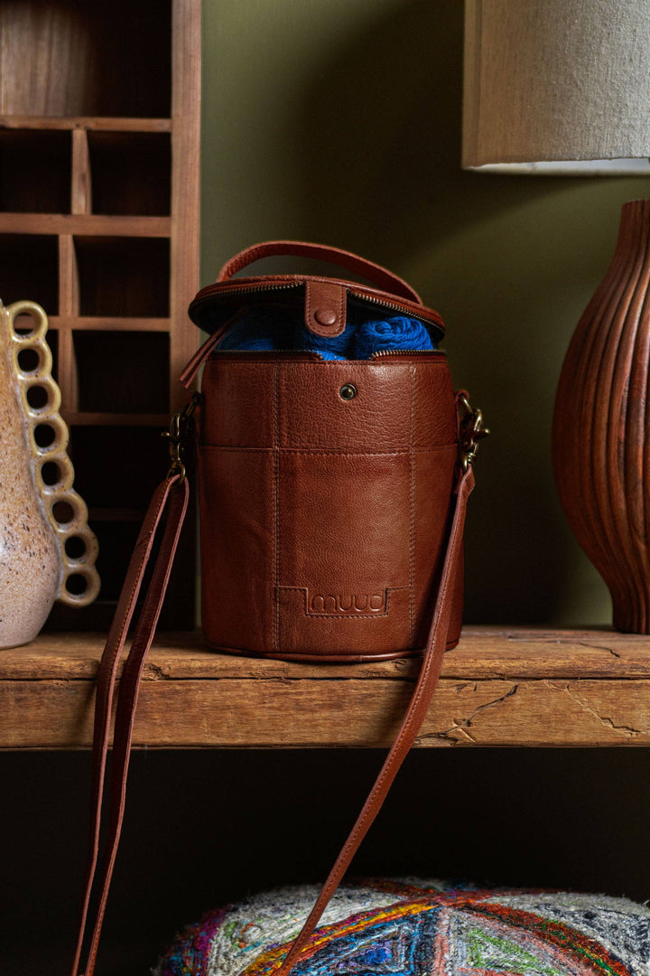 Håndlaget prosjektveske i skinn – Saturn