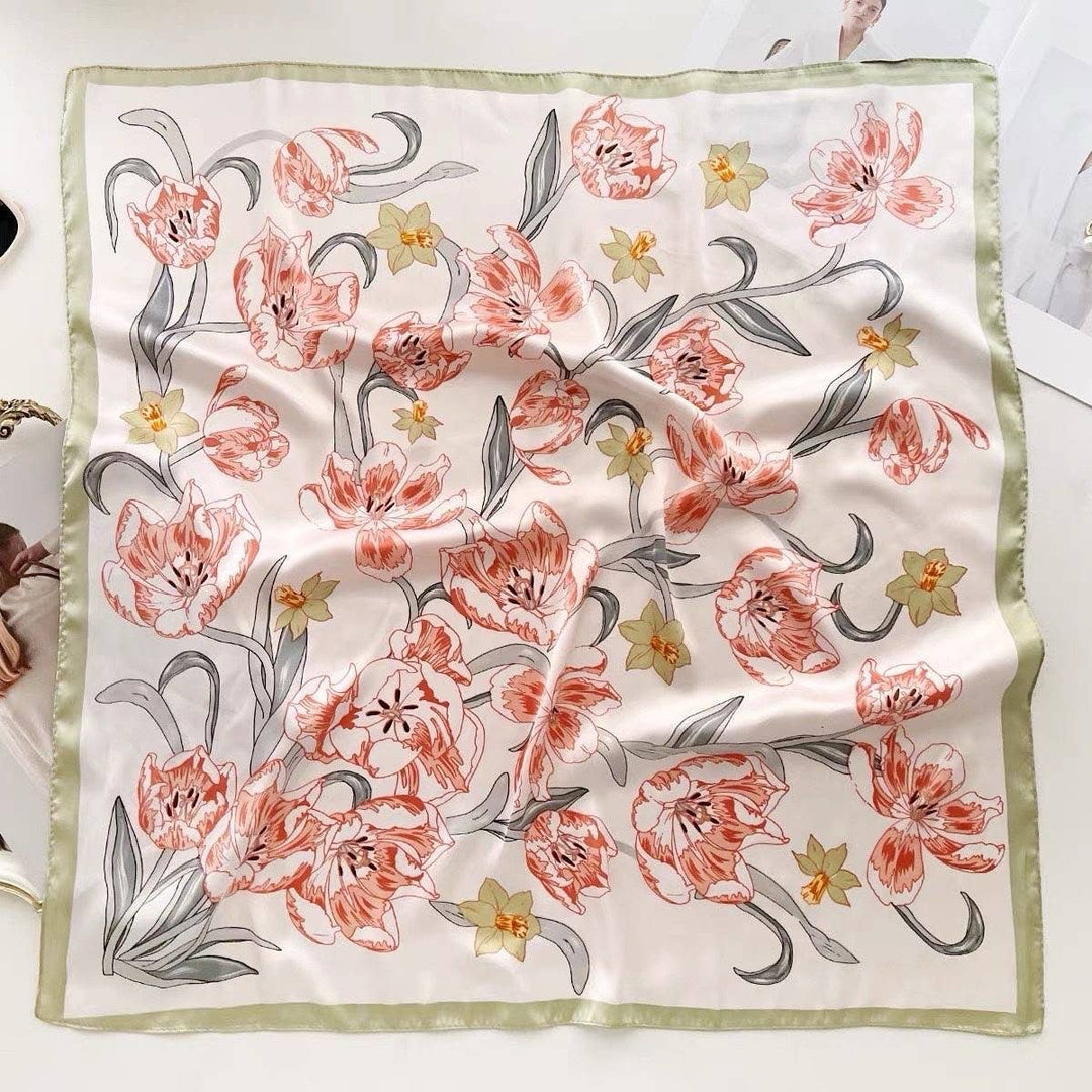 Skjerf - Sweet blossom - 70*70 cm