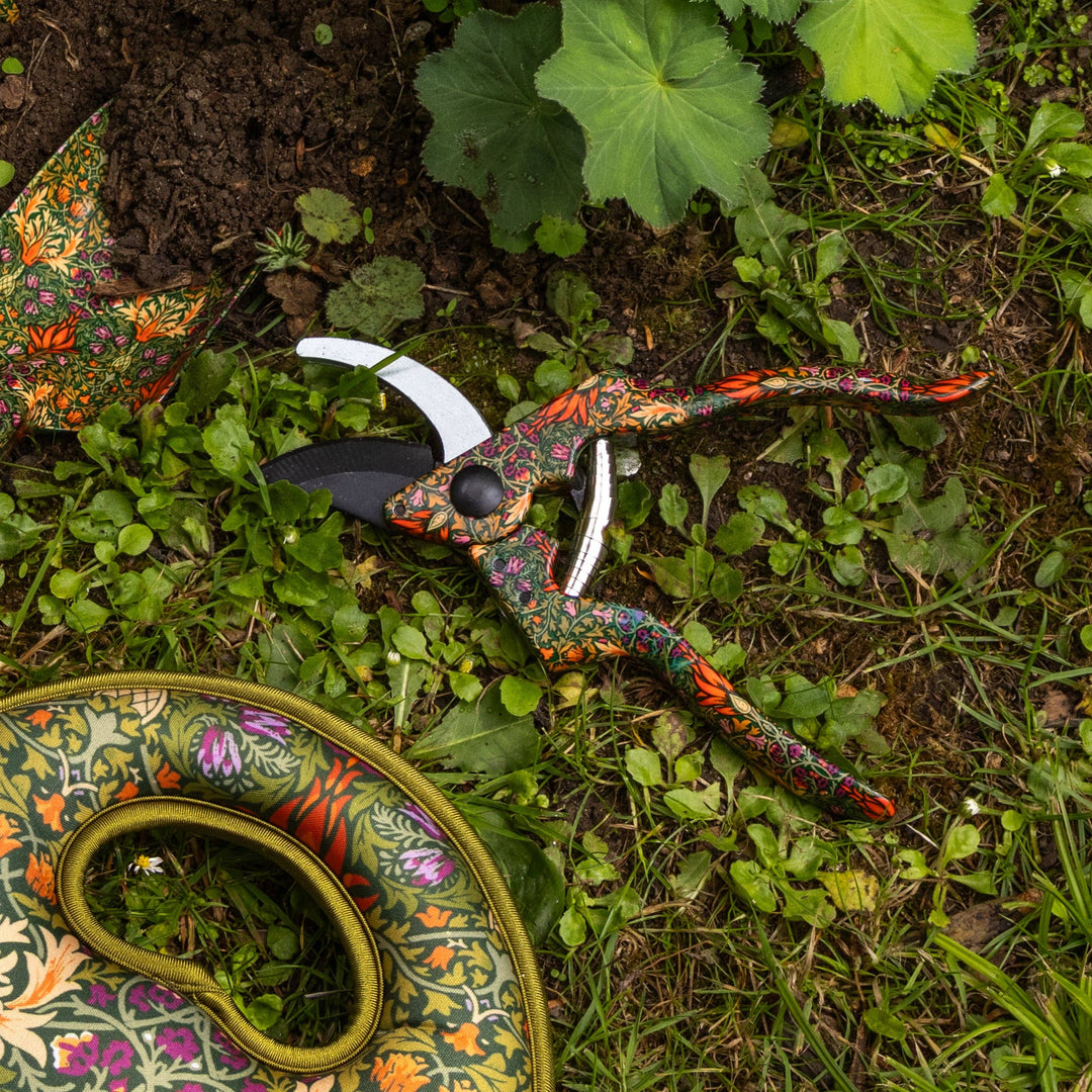 Beskjæringssaks – William Morris Snakeshead