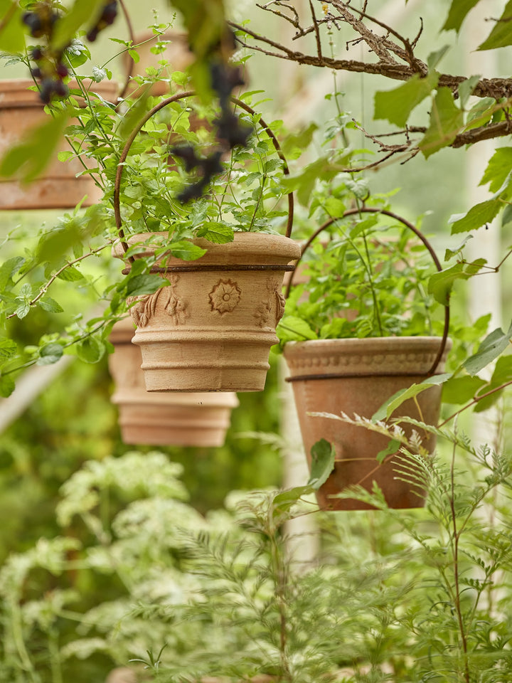 Rustic Iron | Hengende planteholder i jern
