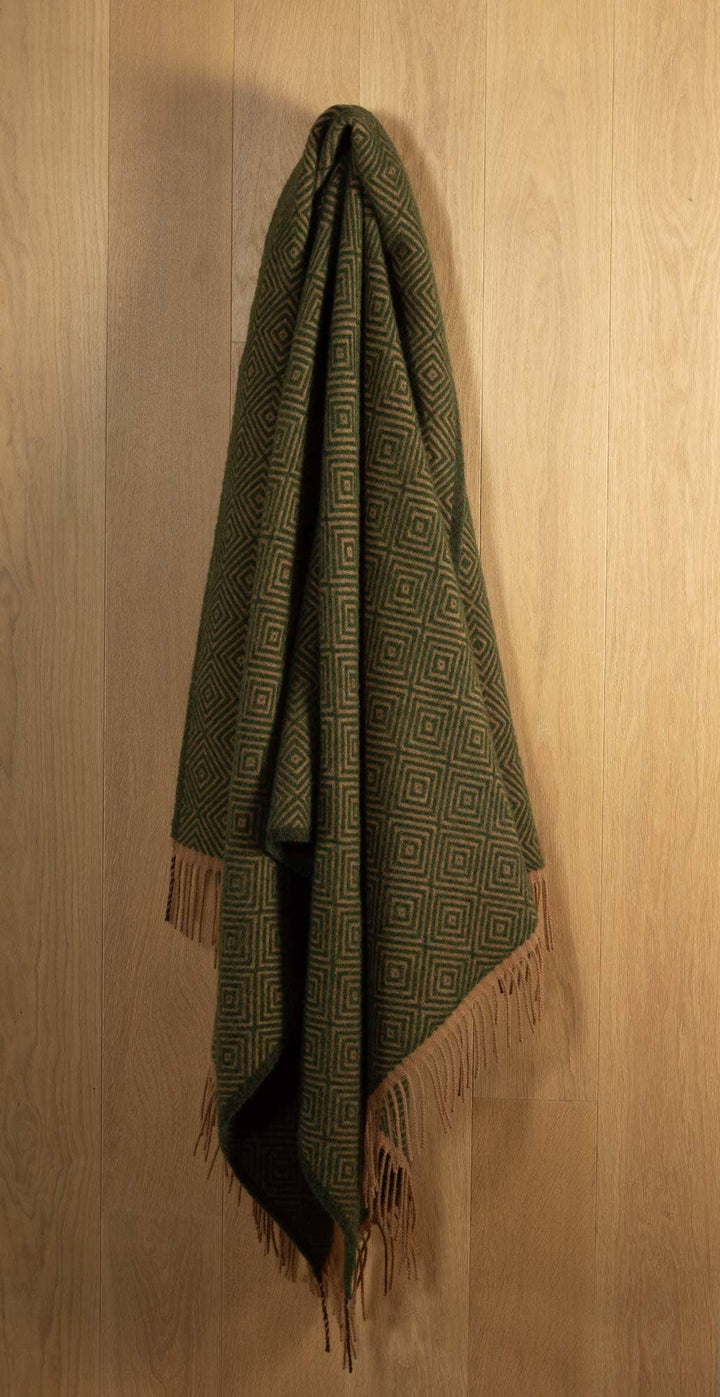 Ullpledd – tidløs eleganse i 100 % New Zealand-ull - Leaf