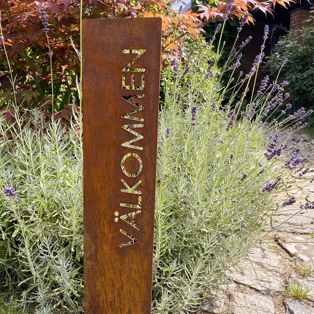 Dekorasjon «Velkommen» – rustfarget metallskilt
