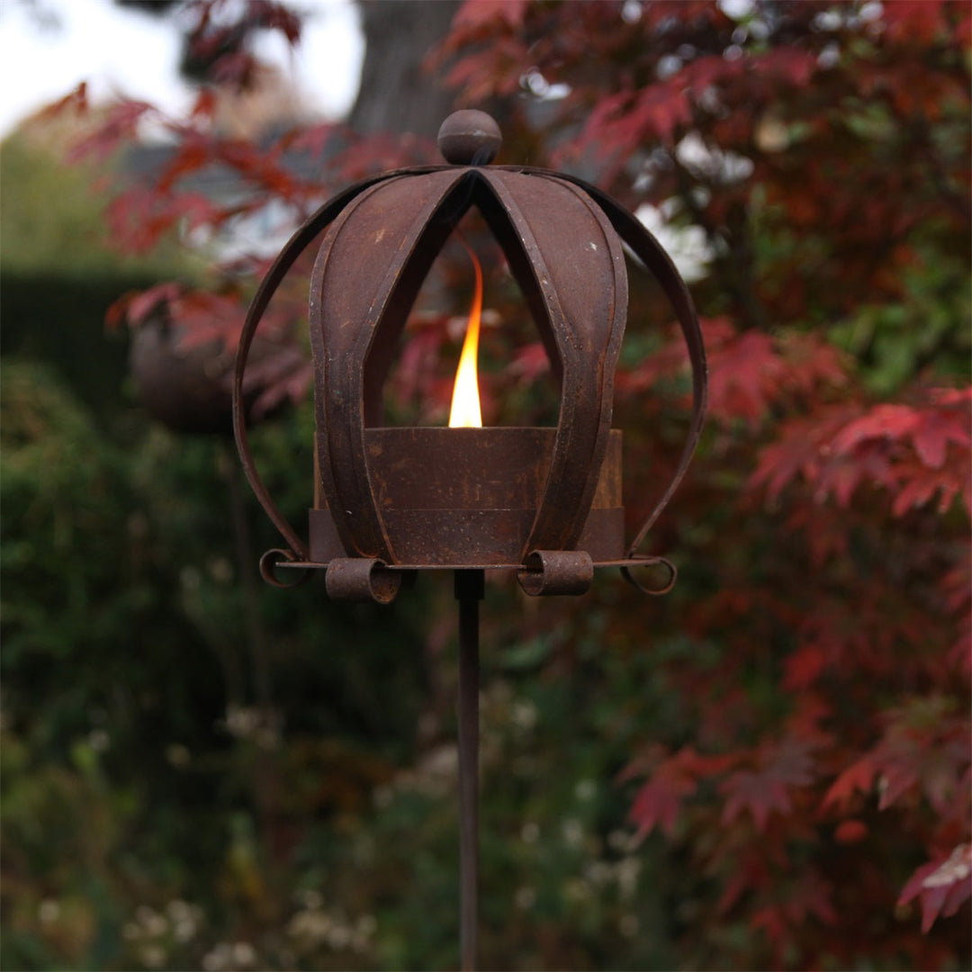 Marschall Rådhuset – rustfarget fakkelholder i jern