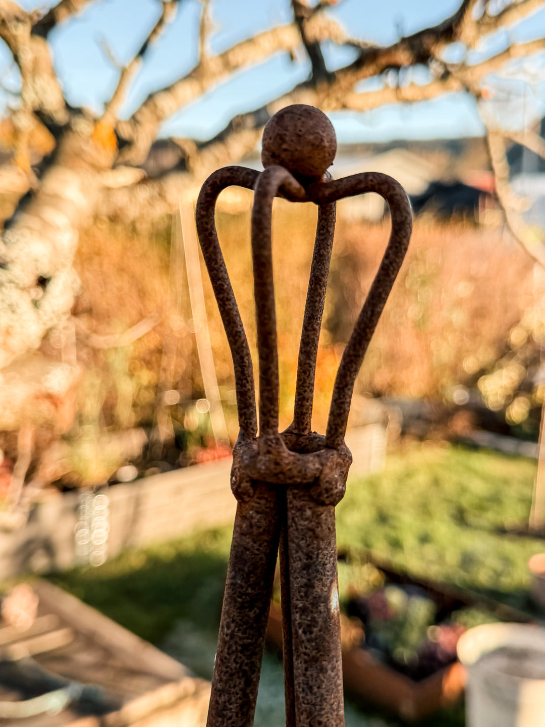 Blomsterstøtte i smijern – 175 cm