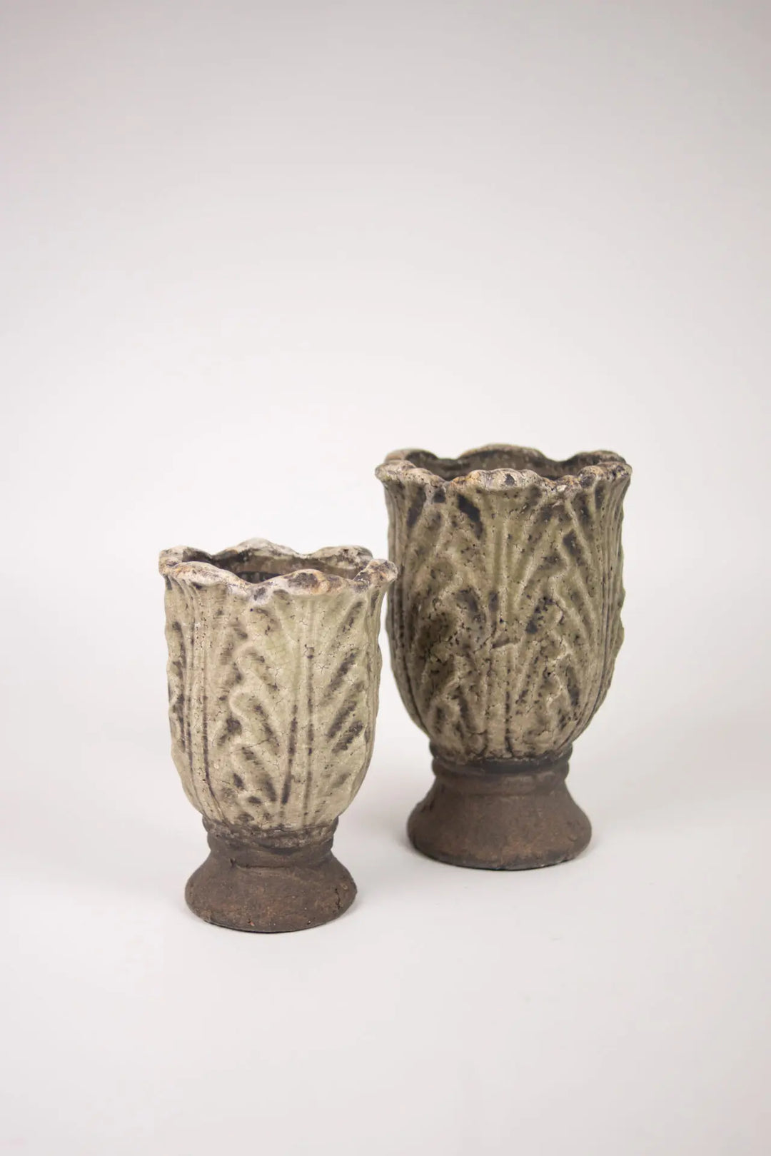 Celeste krukke på fot – 30,5 cm