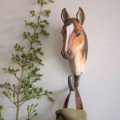 Knagg – Håndlaget Hest