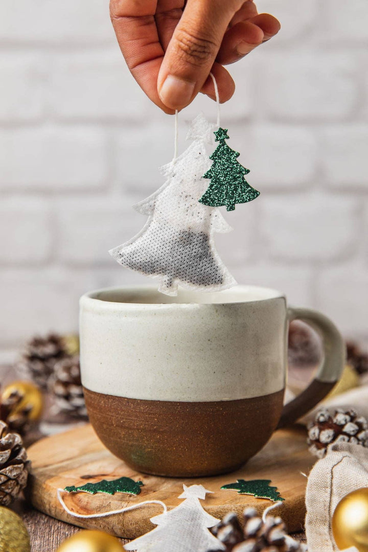 Håndsydde Juletre-teposer – Rooibos Cinnamon Roll | 5 stk.