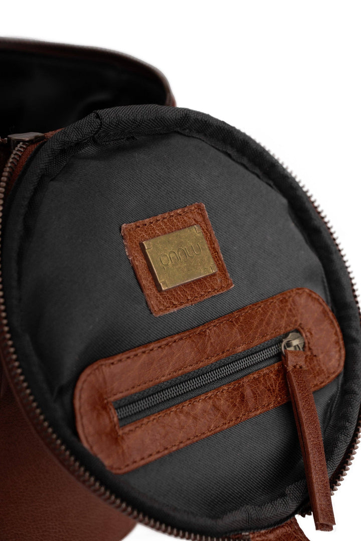 Håndlaget prosjektveske i skinn – Saturn