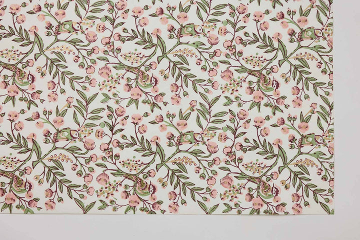 Håndtrykket gavepapir – Songbird Blush