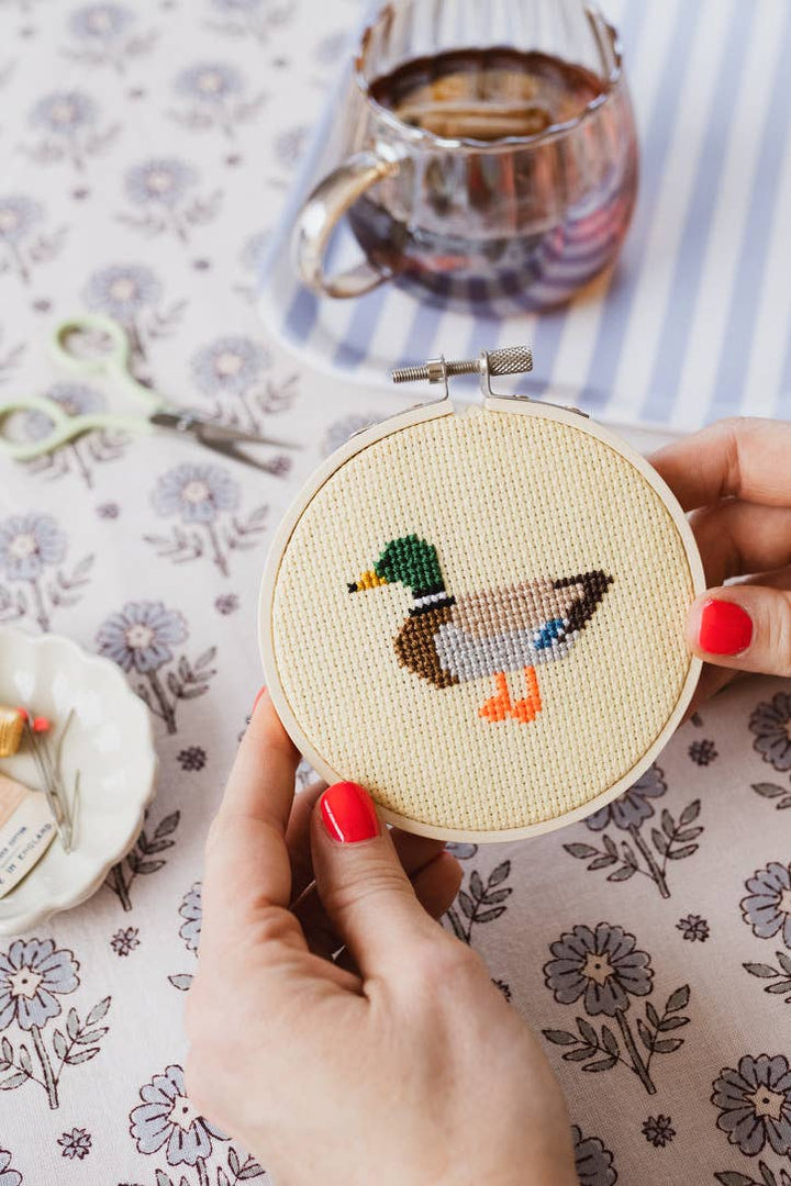 Broderisett – And