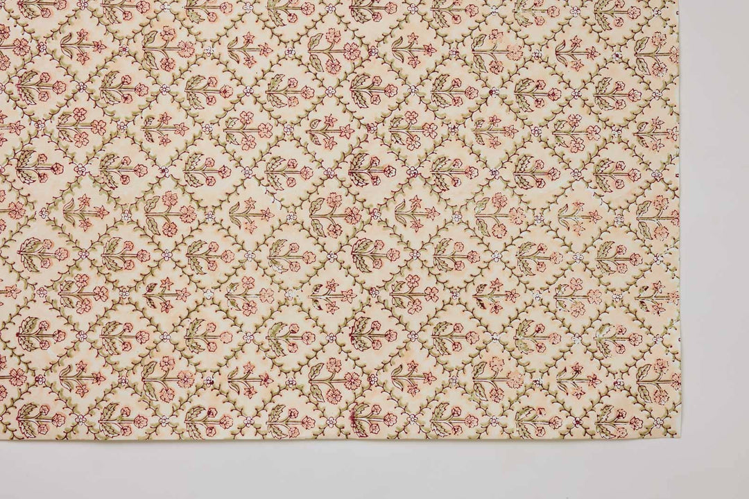 Håndtrykket gavepapir – Floral Lattice Terracotta