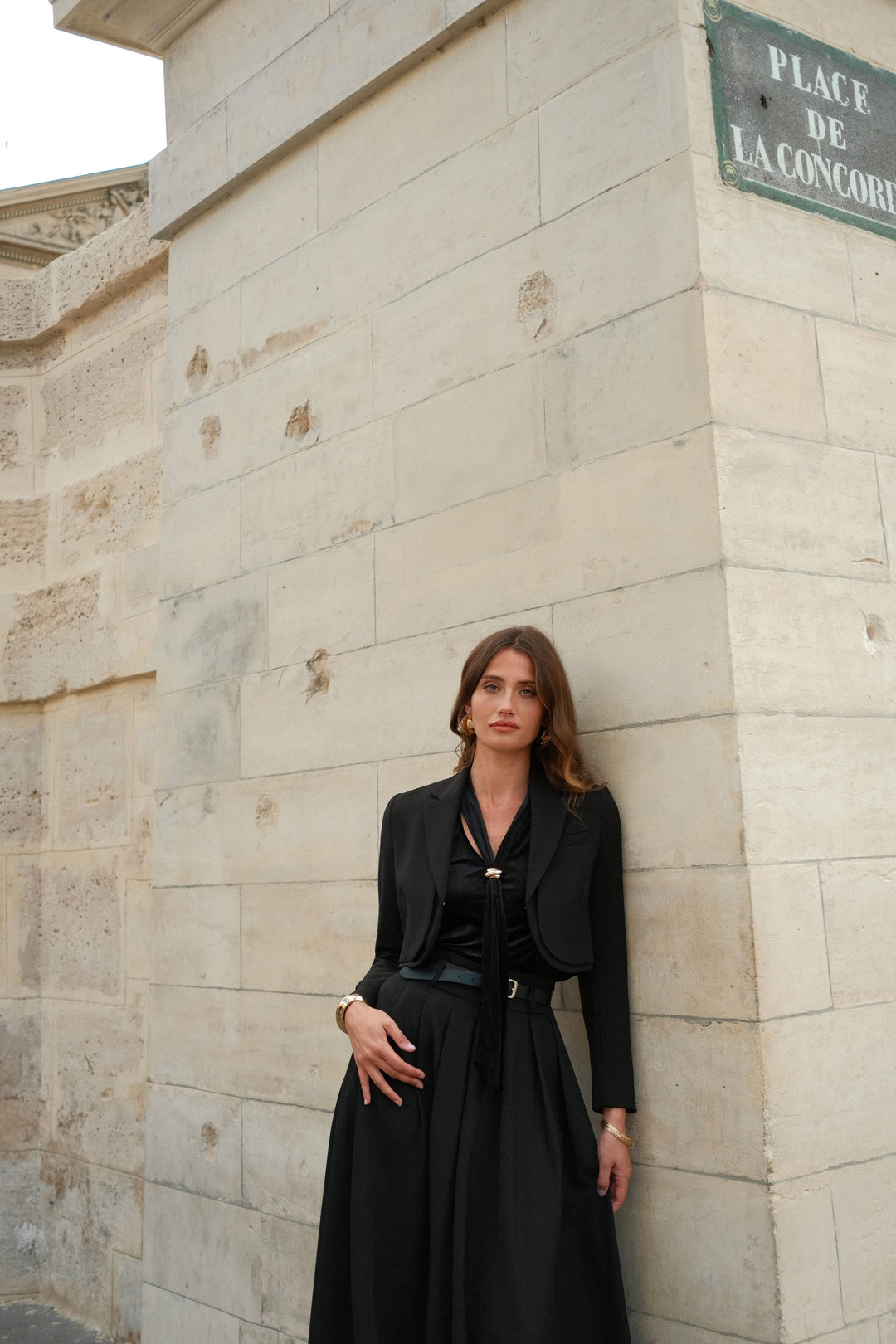 Elegant skjørt med belte - Sort