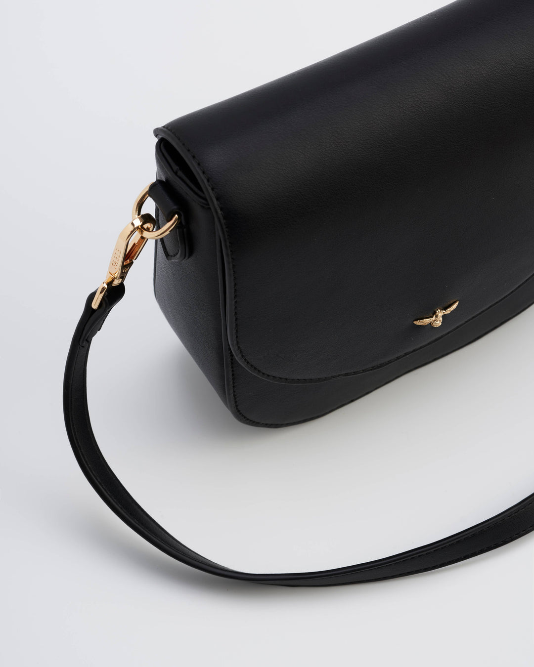 Beth Saddle Crossbody - sort