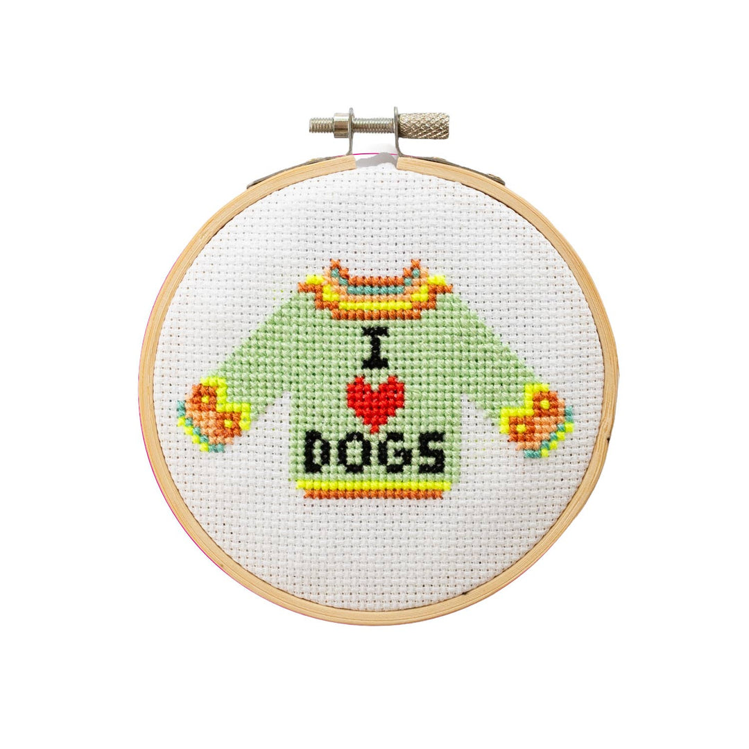 Broderisett – «I Love Dogs»