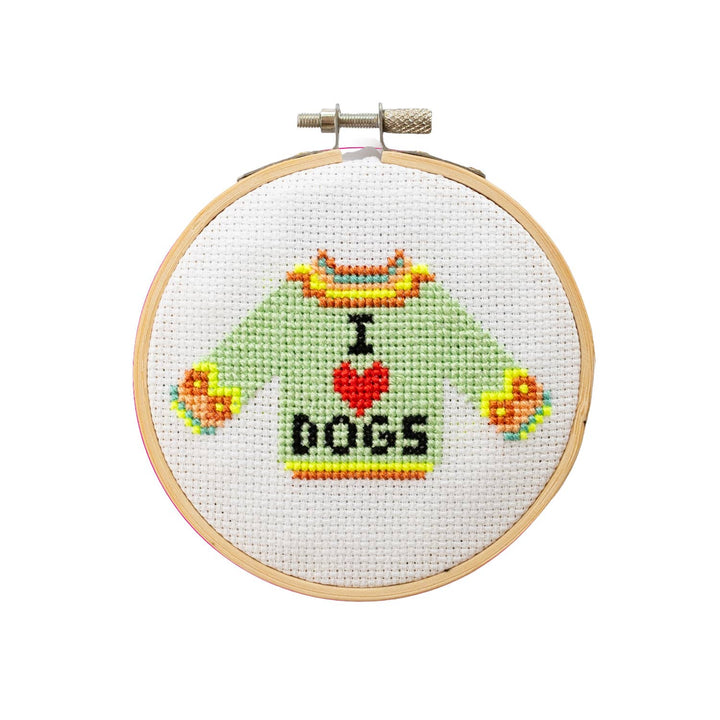 Broderisett – «I Love Dogs»