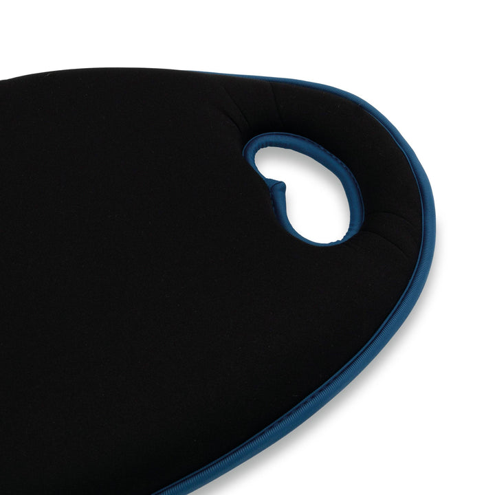 Knepute - William Morris "Larkspur"