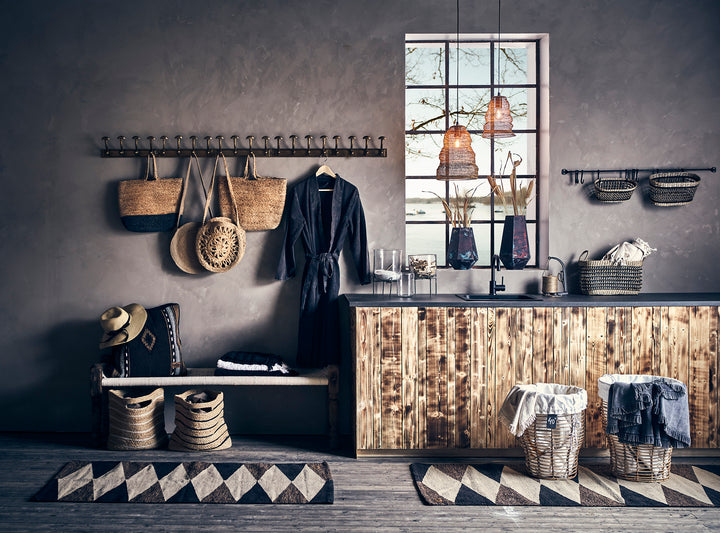 Trådholder med saks